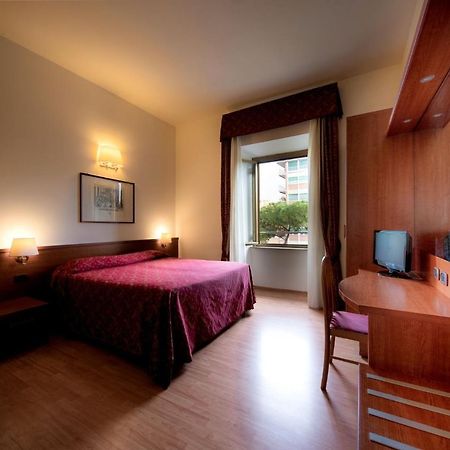 Domus Appia 154 B&B Рим Екстер'єр фото